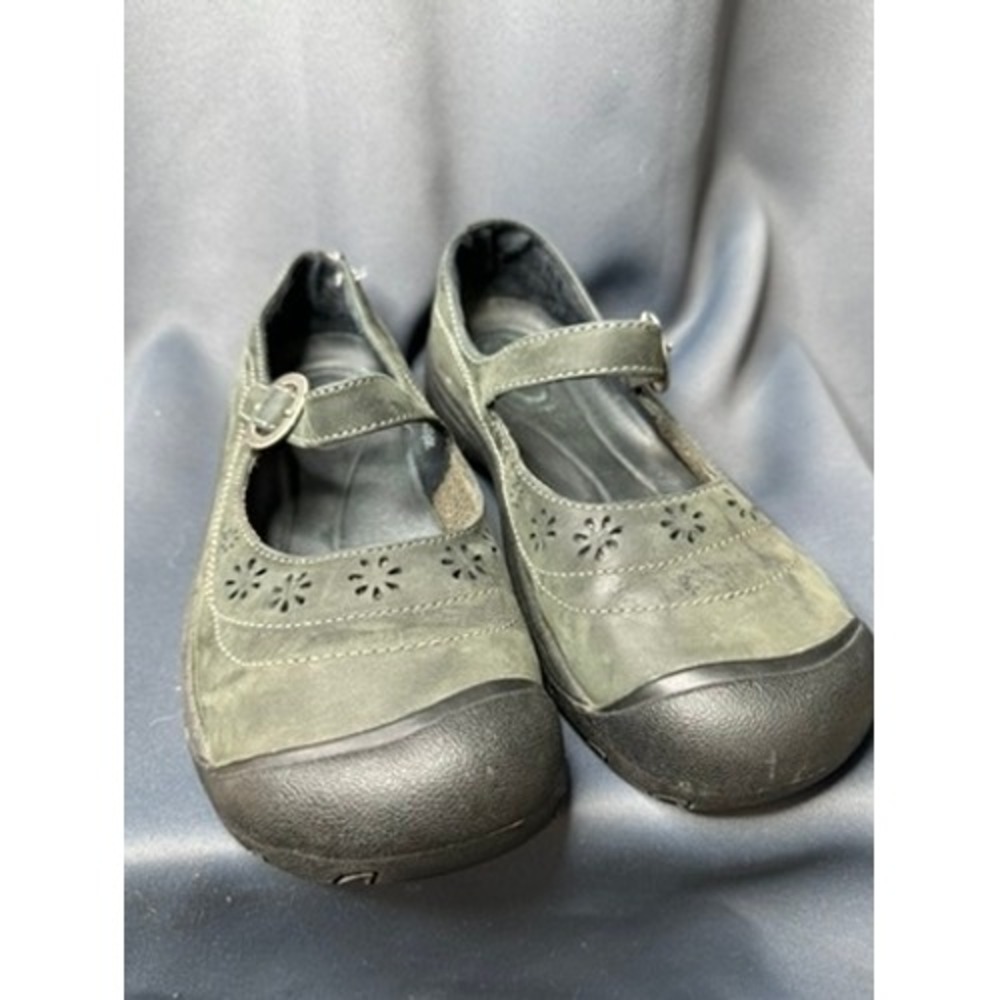 Keen Mary Jane Shoes Gray Leather Floral Perforated Buckle Flat Womens 7.5